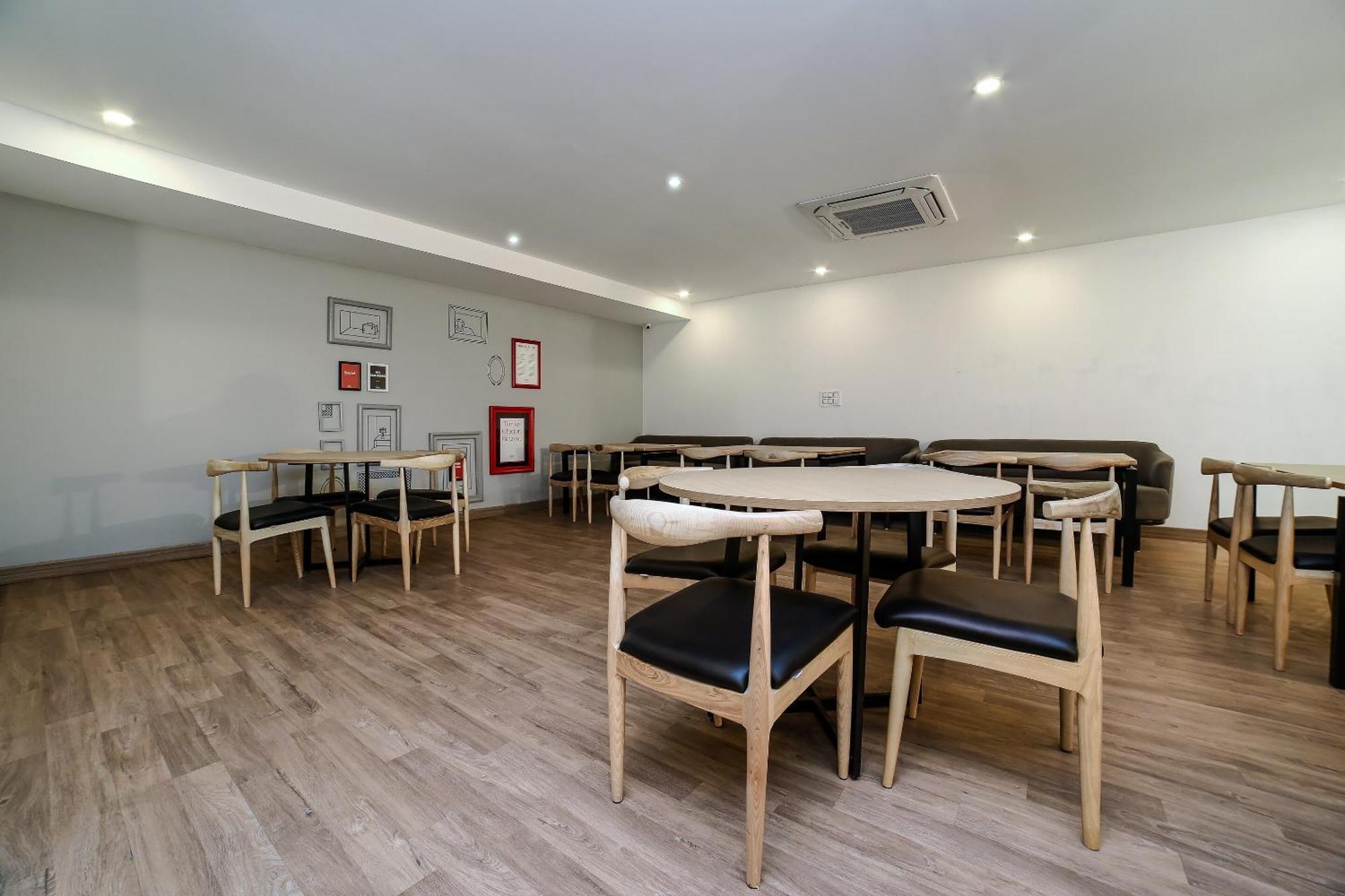 Townhouse Sohna Road 2 Hotel คูร์เคาน์ ภายนอก รูปภาพ