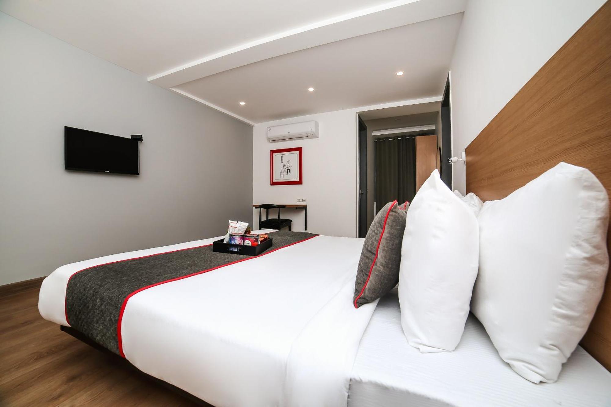 Townhouse Sohna Road 2 Hotel คูร์เคาน์ ภายนอก รูปภาพ