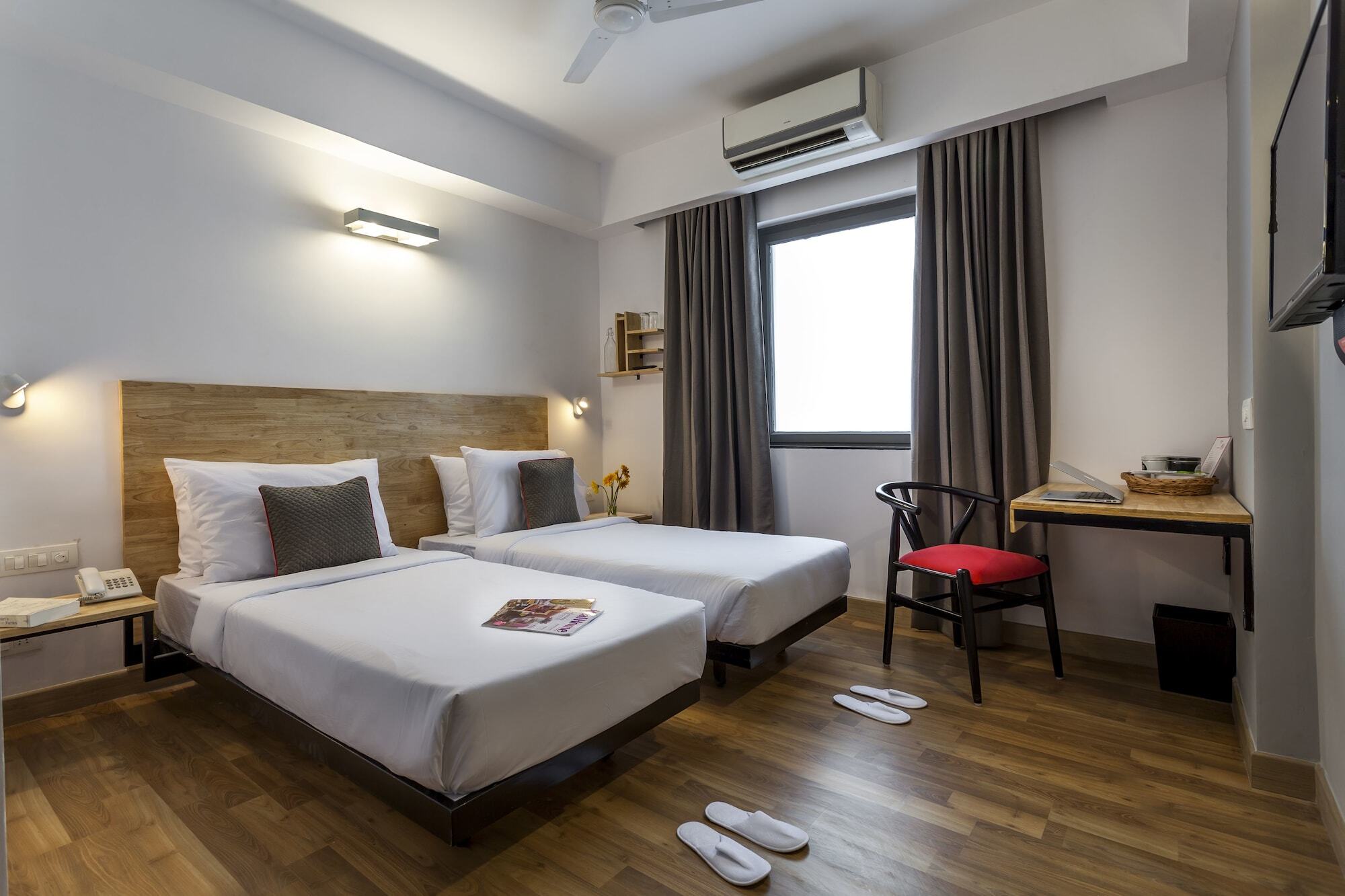 Townhouse Sohna Road 2 Hotel คูร์เคาน์ ภายนอก รูปภาพ